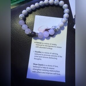 Garnet, Howlite, rose quartz love & protection gemstone bracelet NEW M
